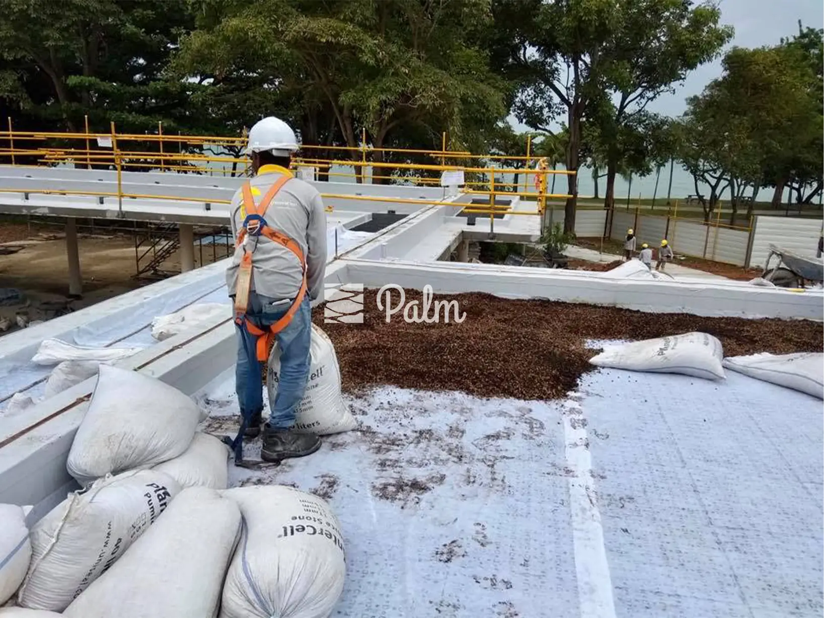 Tại Sao Vỉ Thoát Nước Luôn Phải Đi Kèm Vải Địa Kỹ Thuật?